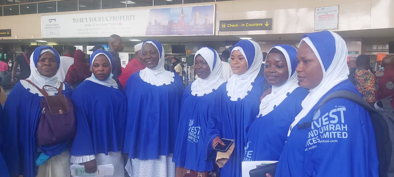 Nawair-ud-deen pilgrims to Saudi Arabia for Hajj